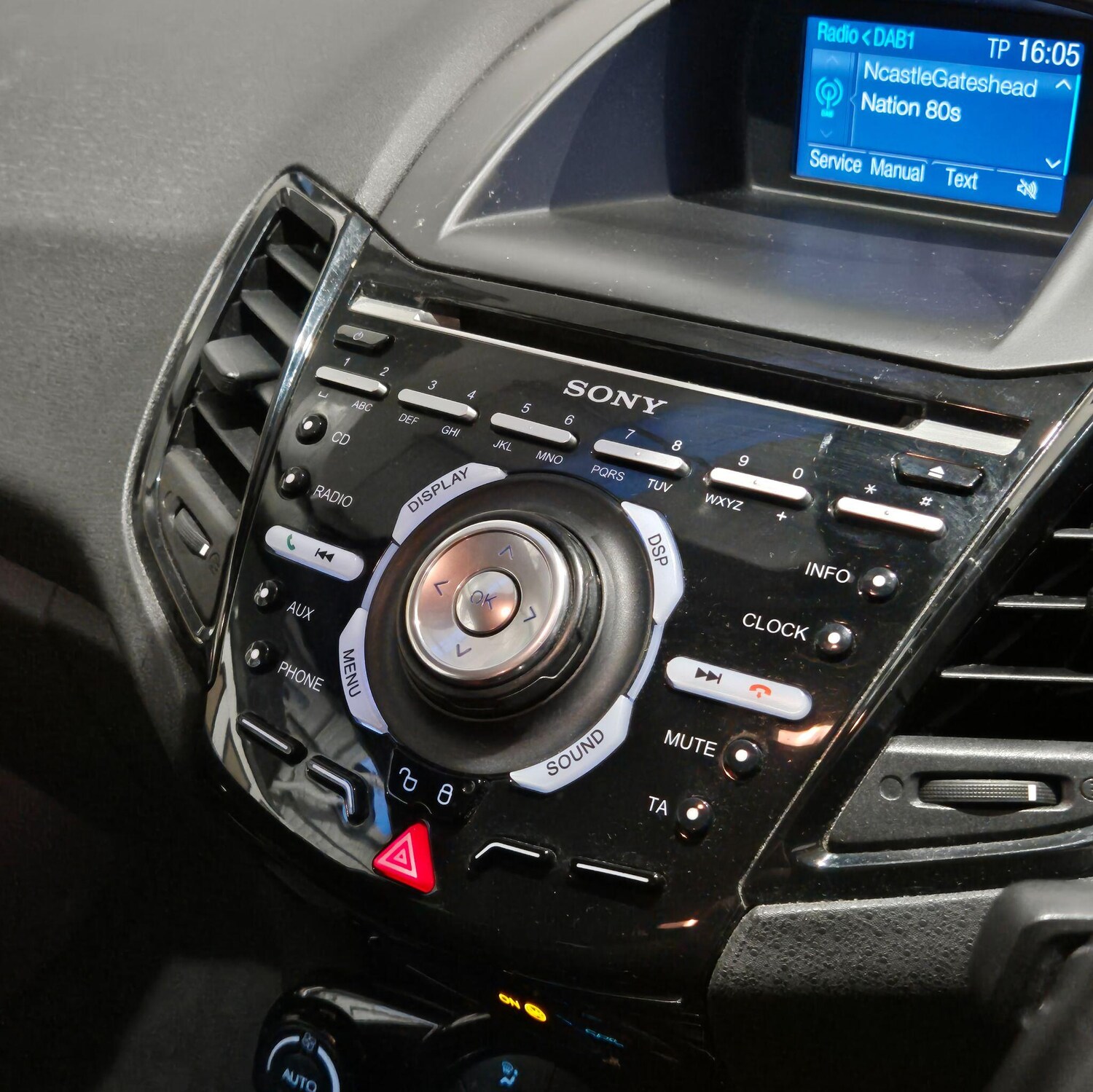 Used Ford Fiesta 2015 for sale - 76660594: Photo 35