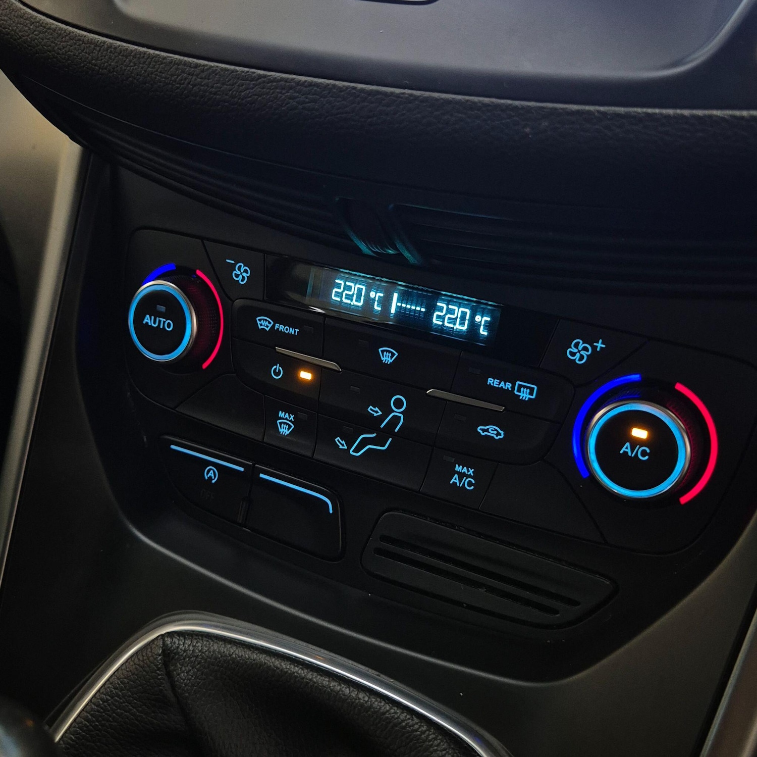 Used Ford Kuga 2018 for sale - 76994610: Photo 38