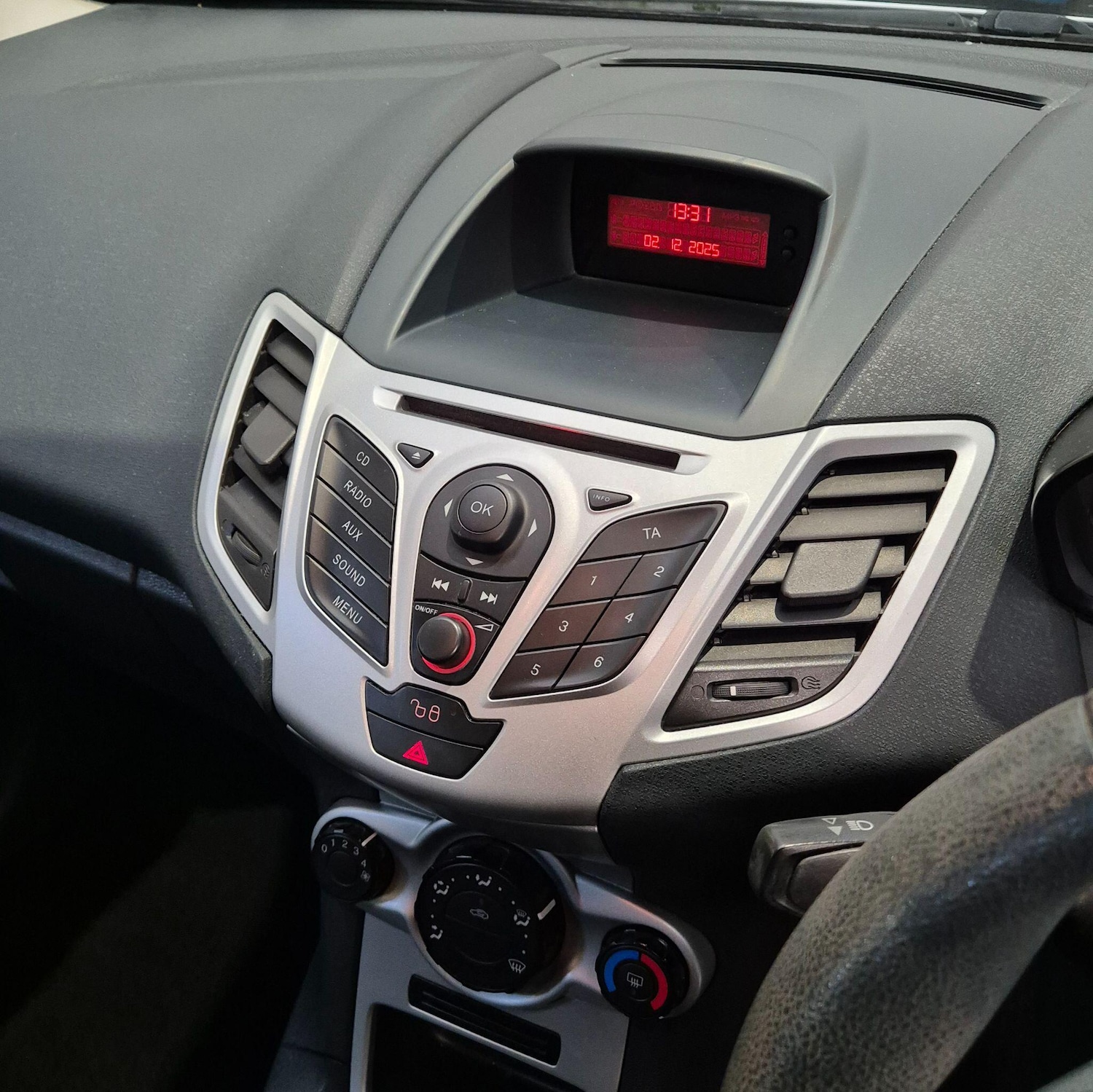 Used Ford Fiesta 2012 for sale - 76781062: Photo 28