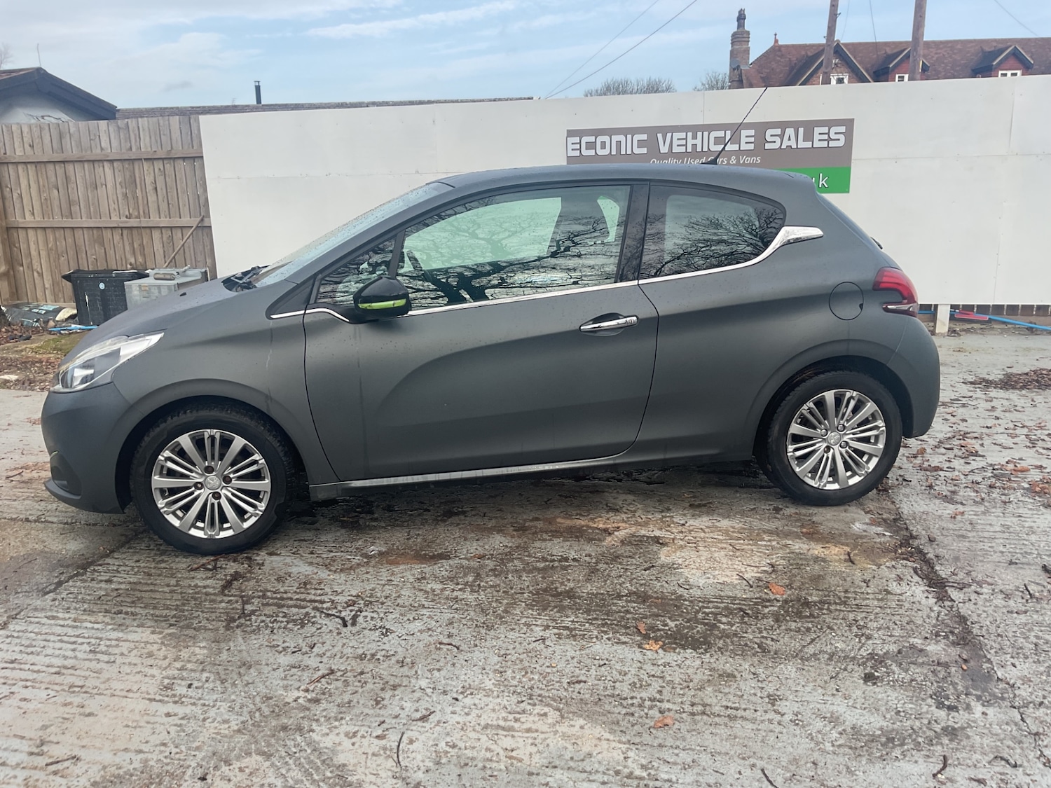 Used Peugeot 208 2015 for sale - 77643968: Photo 5
