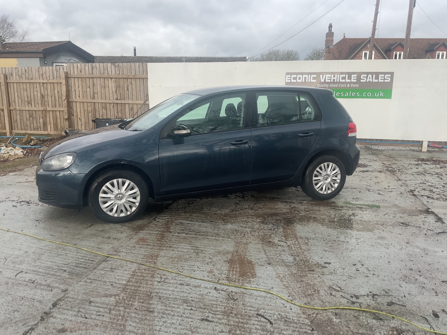 Used Volkswagen Golf 2010 for sale - 77555253: Photo 4