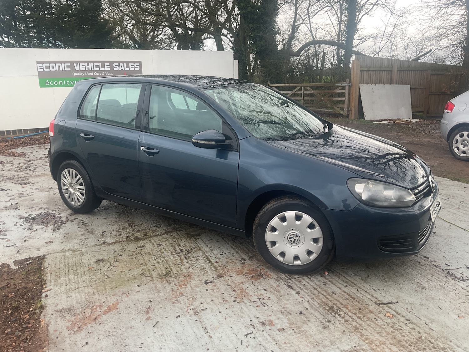 Used Volkswagen Golf 2010 for sale - 77555253: Photo 5