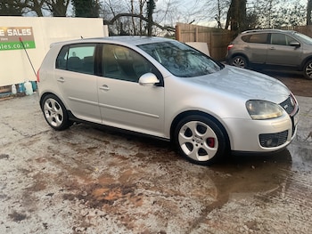Used Volkswagen Golf 2005 for sale - 77707970: Photo