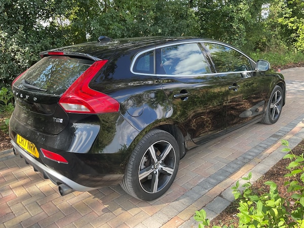 Used Volvo V40 2017 for sale - 75247127: Photo 11