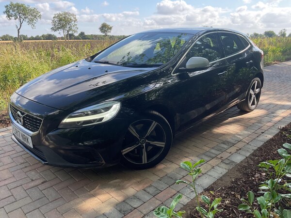 Used Volvo V40 2017 for sale - 75247127: Photo 8