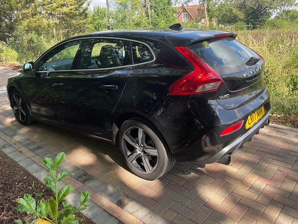 Used Volvo V40 2017 for sale - 75247127: Photo 9