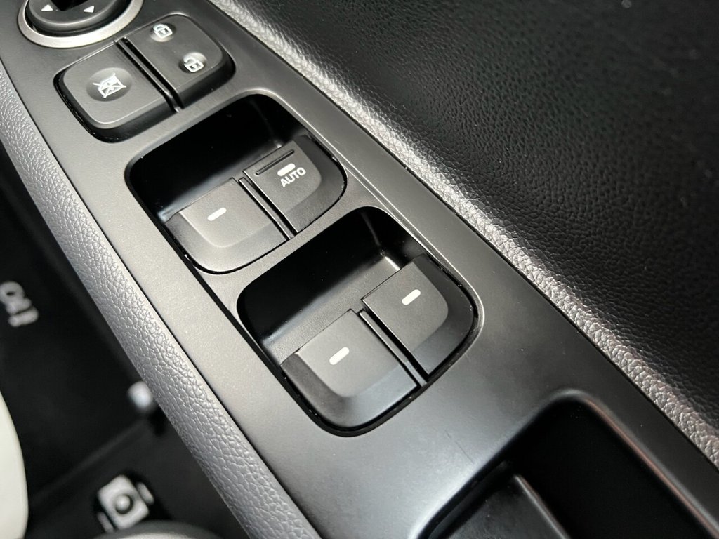 Used Hyundai i10 2017 for sale - 77571514: Photo 19