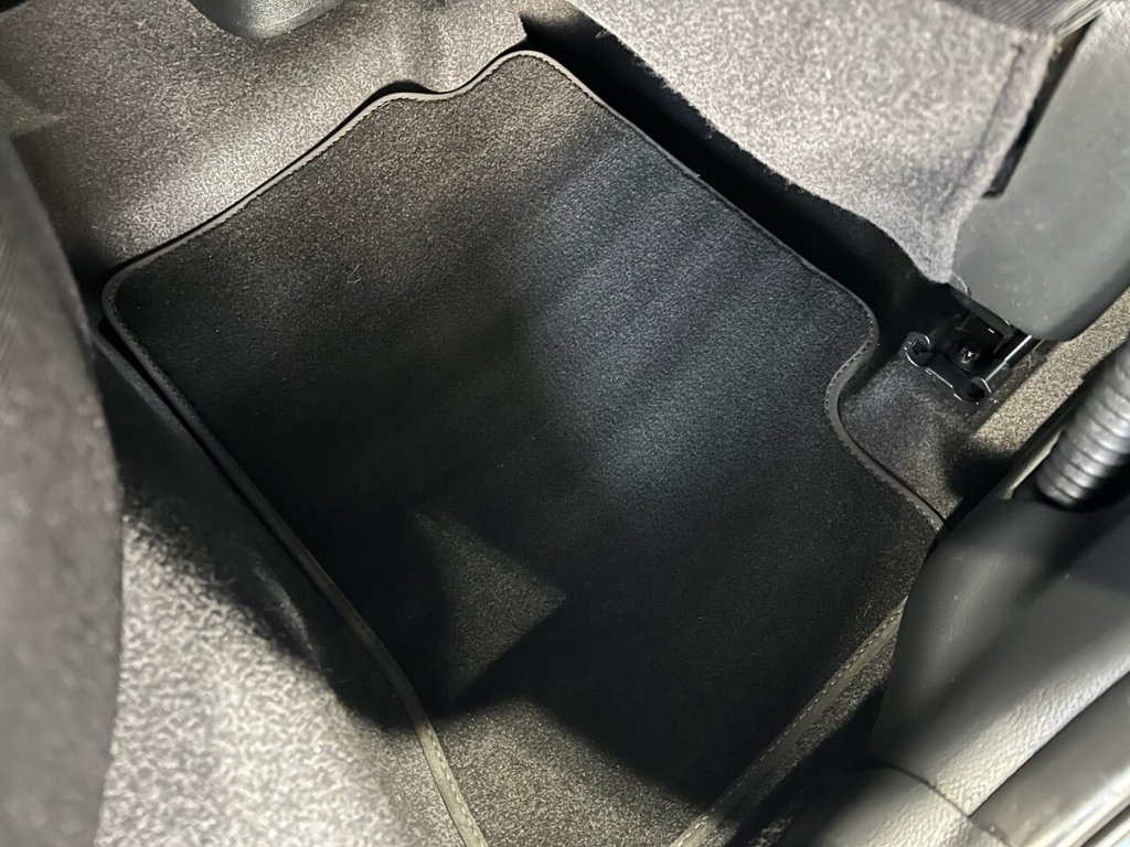 Used Hyundai i10 2017 for sale - 77571514: Photo 36