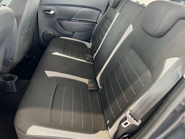 Used Dacia Sandero Stepway 2017 for sale - 76291185: Photo 12