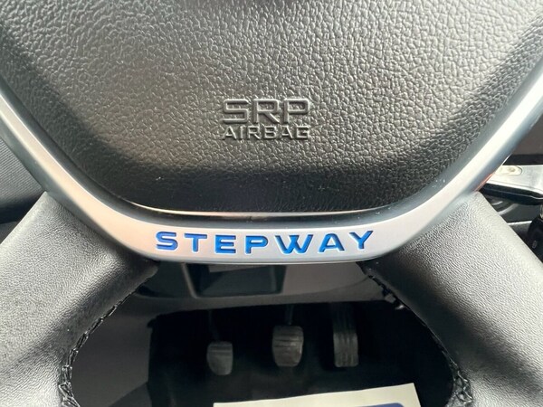Used Dacia Sandero Stepway 2017 for sale - 76291185: Photo 28