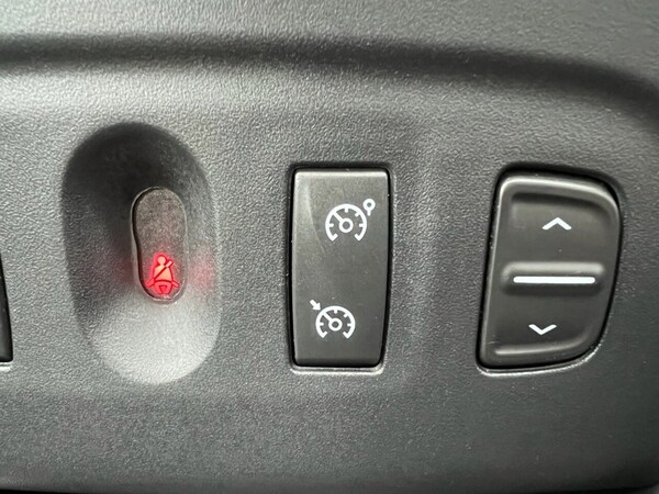 Used Dacia Sandero Stepway 2017 for sale - 76291185: Photo 32