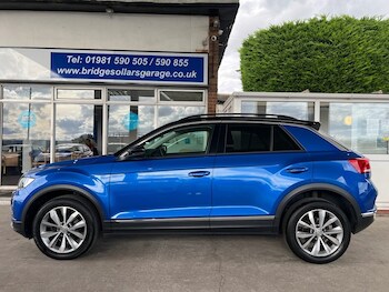 Used Volkswagen T-Roc 2019 for sale - 75843082: Photo