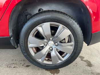 Used Peugeot 2008 2018 for sale - 79518688: Photo