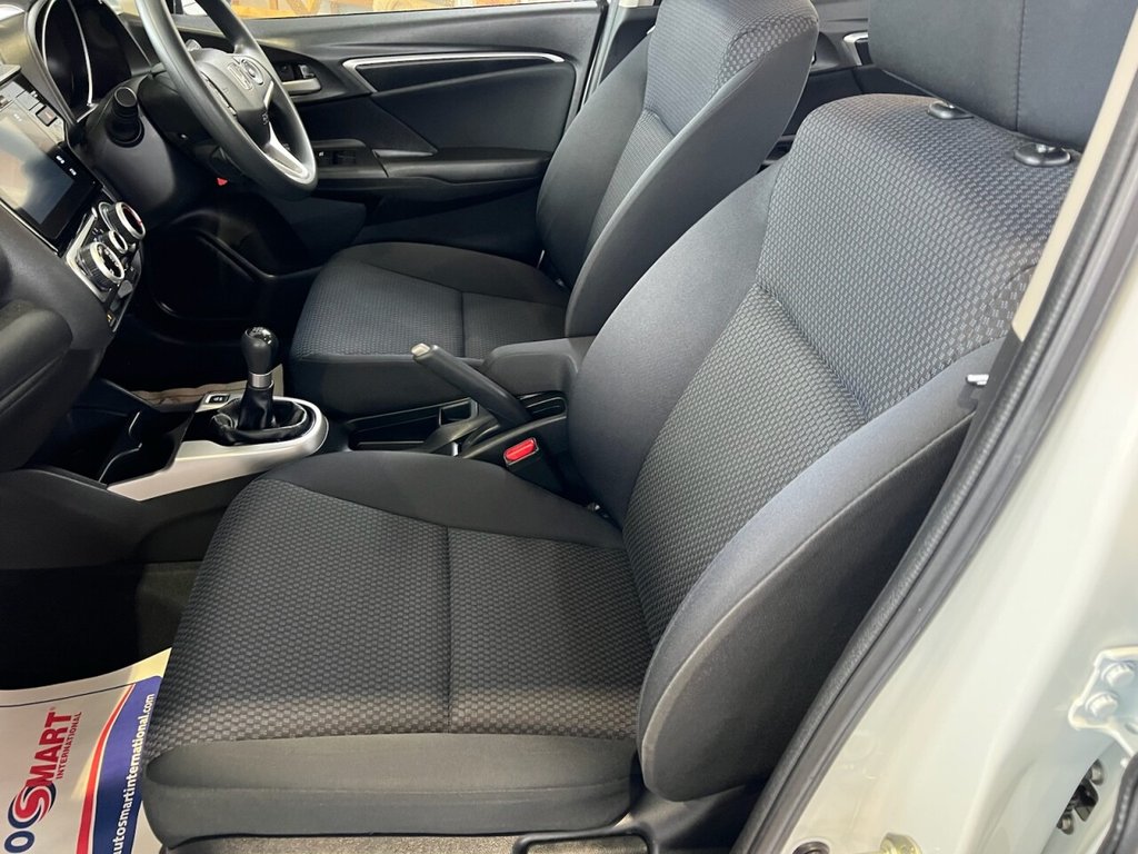 Used Honda Jazz 2018 for sale - 76569814: Photo 12