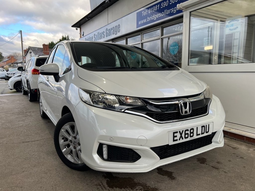 Used Honda Jazz 2018 for sale - 76569814: Photo 14