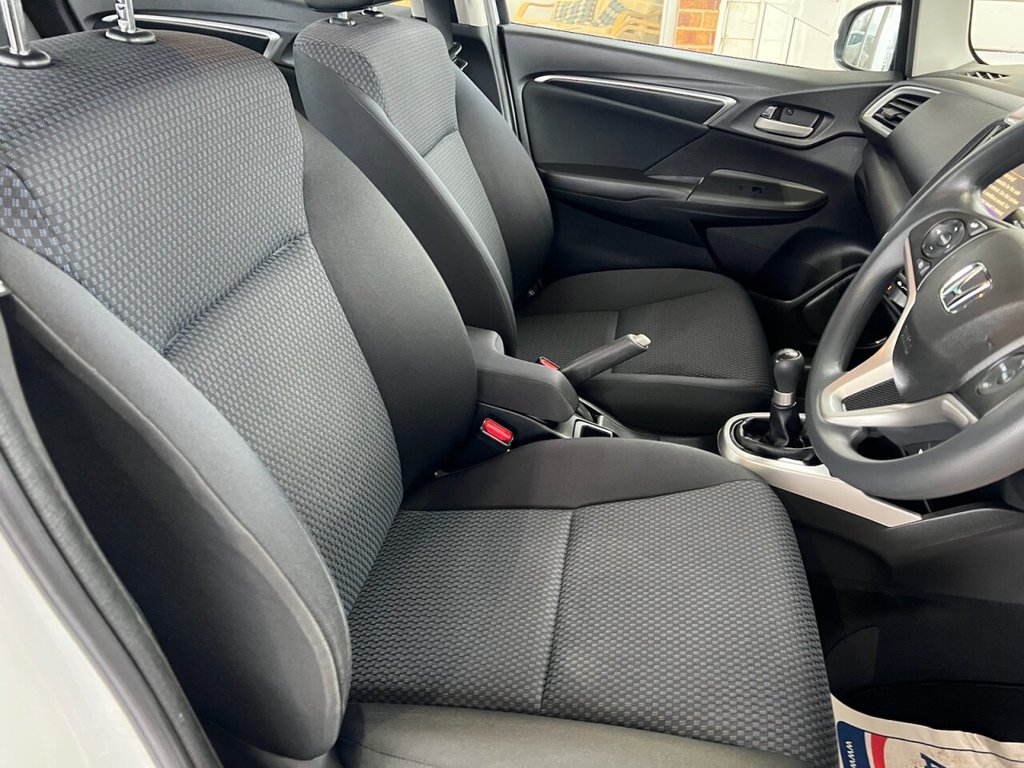 Used Honda Jazz 2018 for sale - 76569814: Photo 18