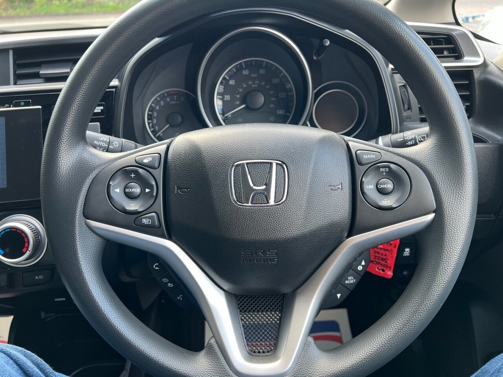 Used Honda Jazz 2018 for sale - 76569814: Photo 25