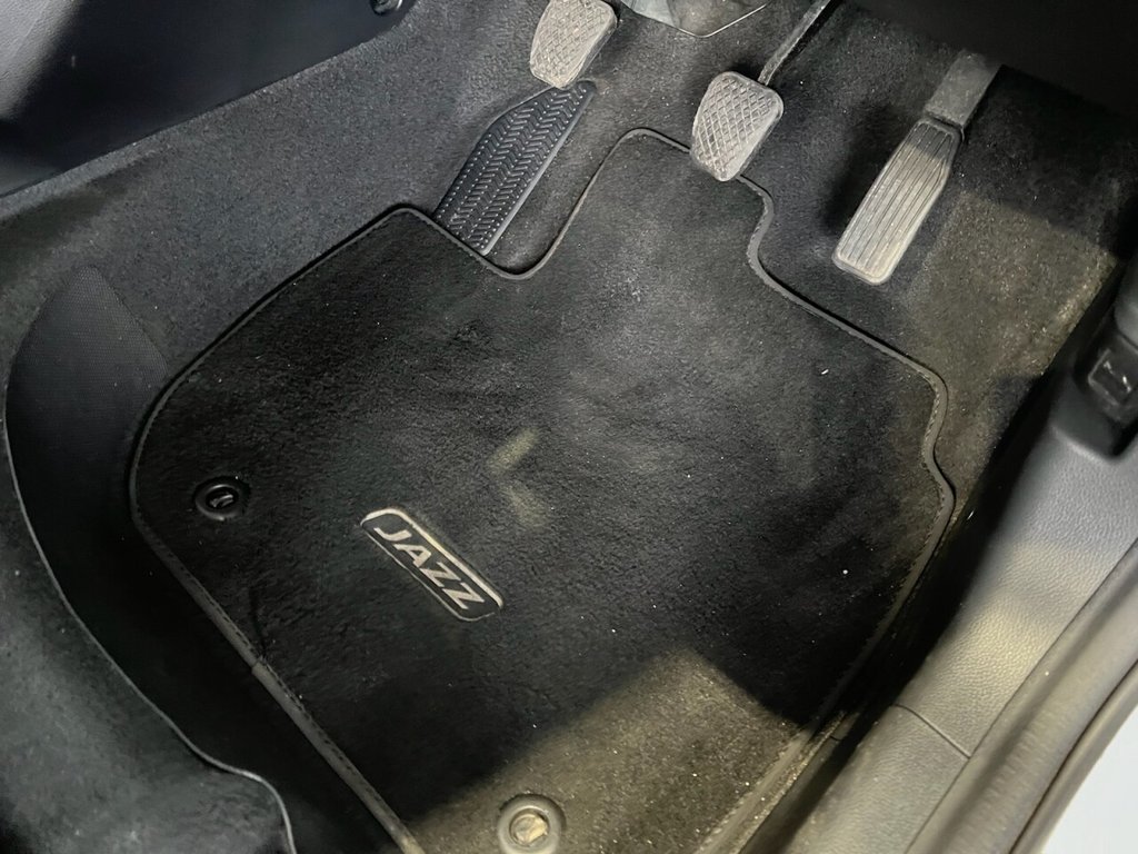 Used Honda Jazz 2018 for sale - 76569814: Photo 45