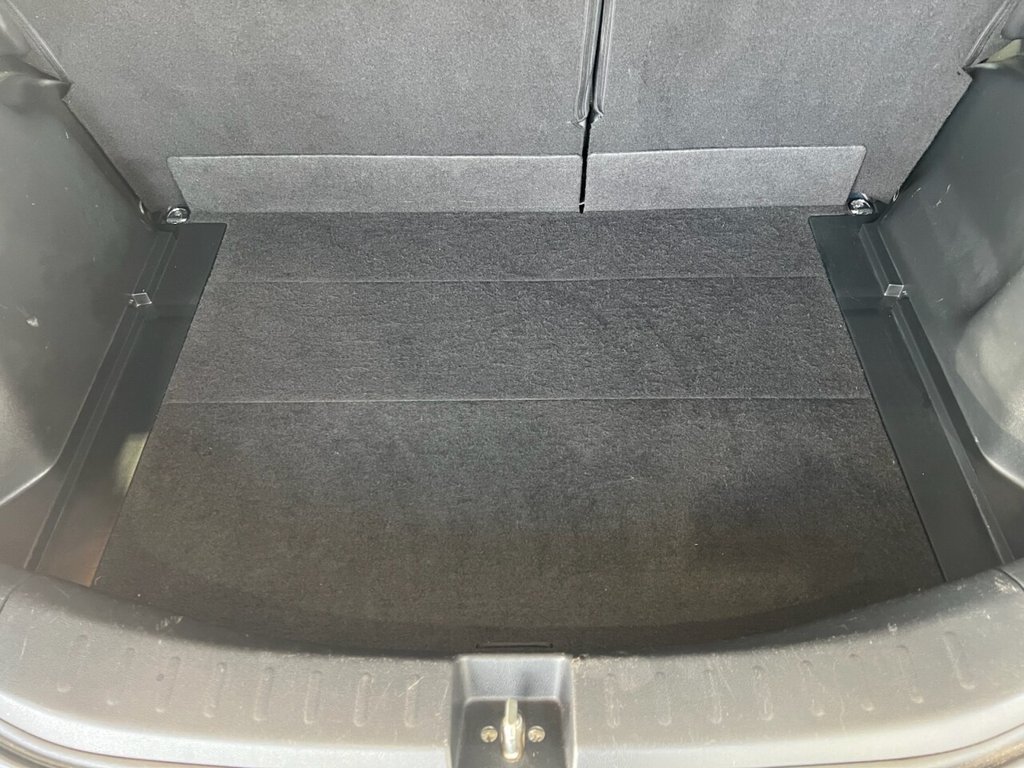 Used Honda Jazz 2011 for sale - 77720331: Photo 6