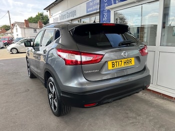 Used Nissan Qashqai 2017 for sale - 79293444: Photo