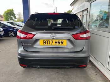 Used Nissan Qashqai 2017 for sale - 79293444: Photo