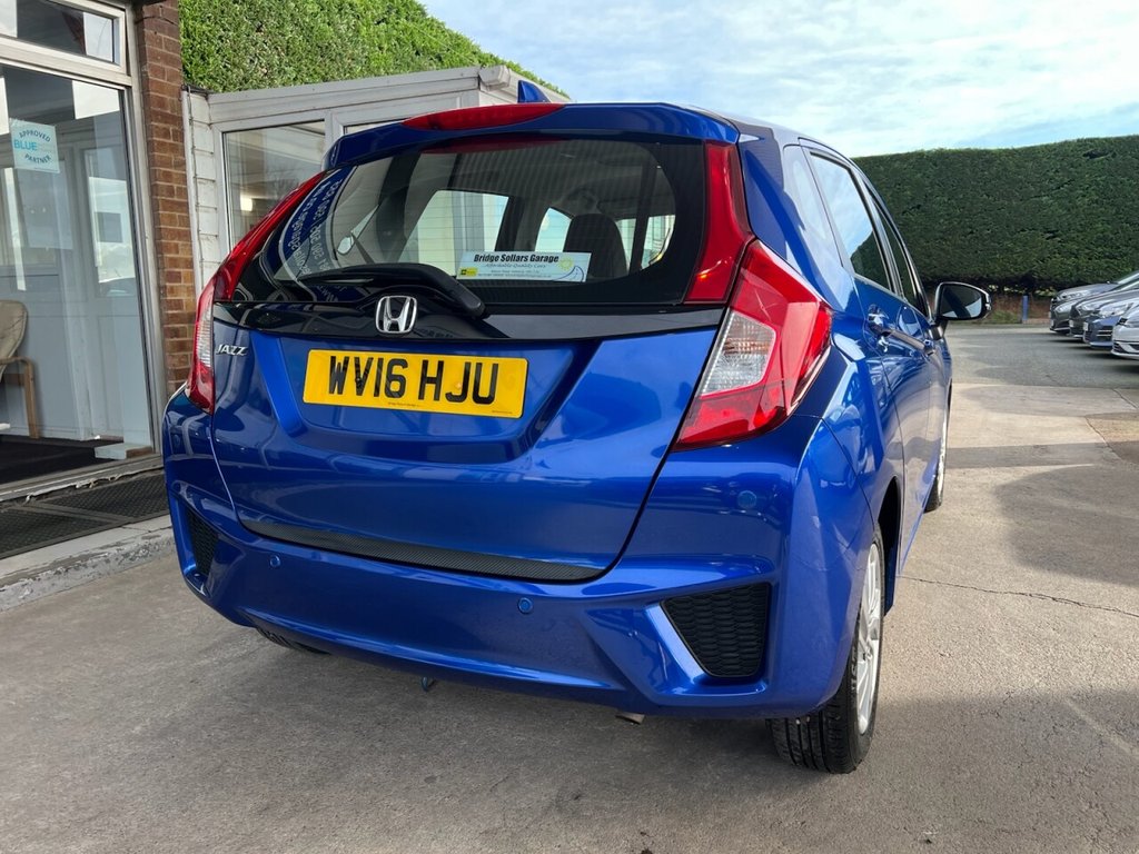 Used Honda Jazz 2016 for sale - 76558450: Photo 14