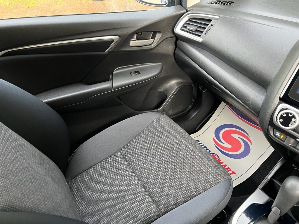 Used Honda Jazz 2016 for sale - 76558450: Photo 17