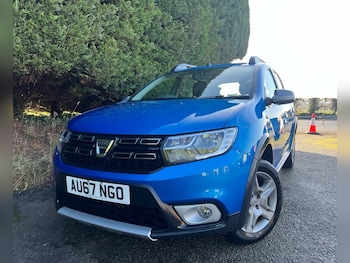 2017 (67) - 0.9 TCe Laureate 5dr