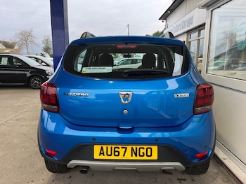 Used Dacia Sandero Stepway 2017 for sale - 77356631: Photo