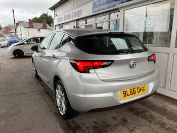 Used Vauxhall Astra 2016 for sale - 76909861: Photo