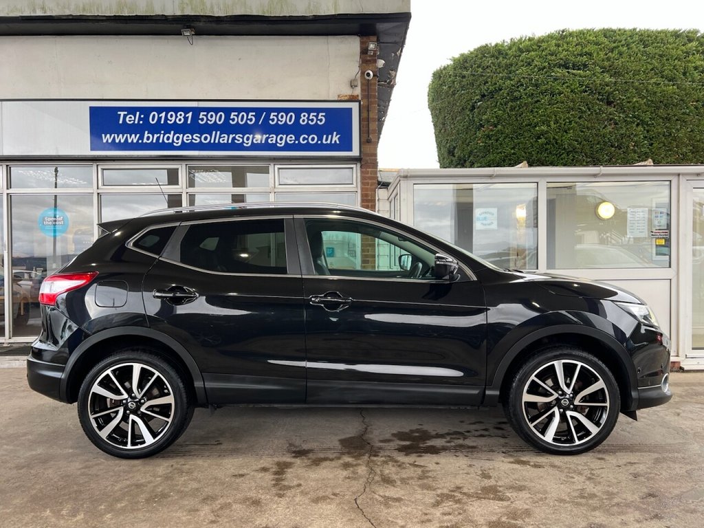 Used Nissan Qashqai 2015 for sale - 77236475: Photo 12