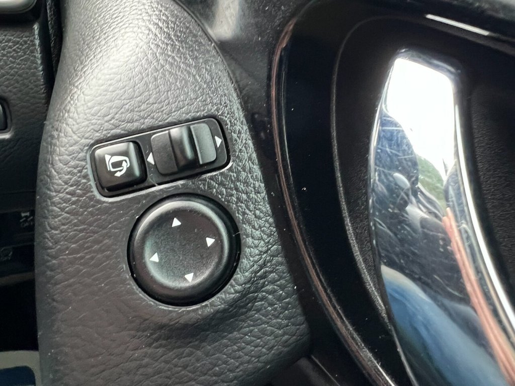 Used Nissan Qashqai 2015 for sale - 77236475: Photo 18