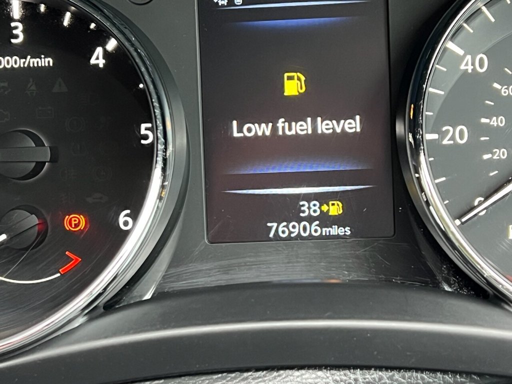 Used Nissan Qashqai 2015 for sale - 77236475: Photo 21