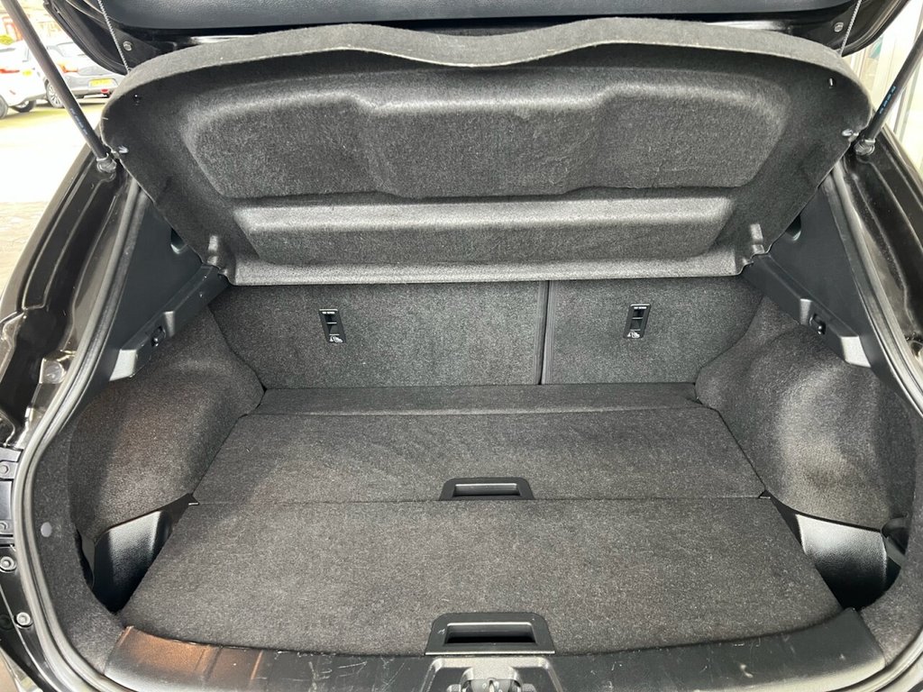 Used Nissan Qashqai 2015 for sale - 77236475: Photo 5