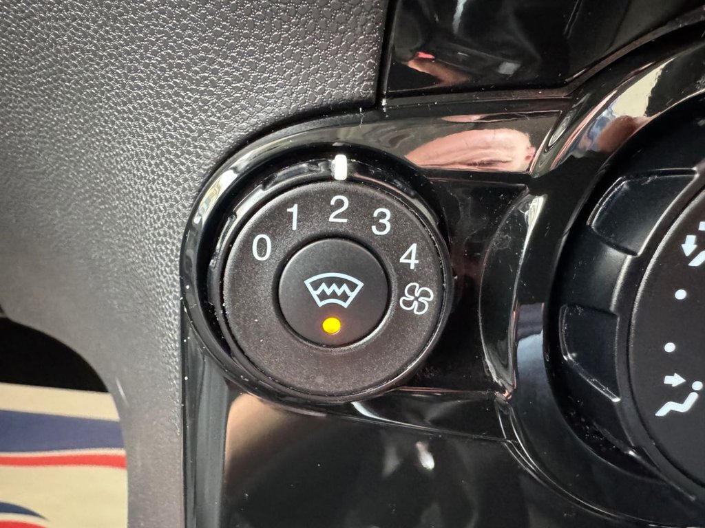 Used Ford Fiesta 2017 for sale - 78029925: Photo 32