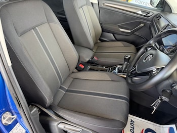 Used Volkswagen T-Roc 2019 for sale - 79209770: Photo