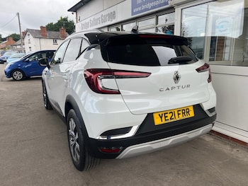Used Renault Captur 2021 for sale - 78874701: Photo