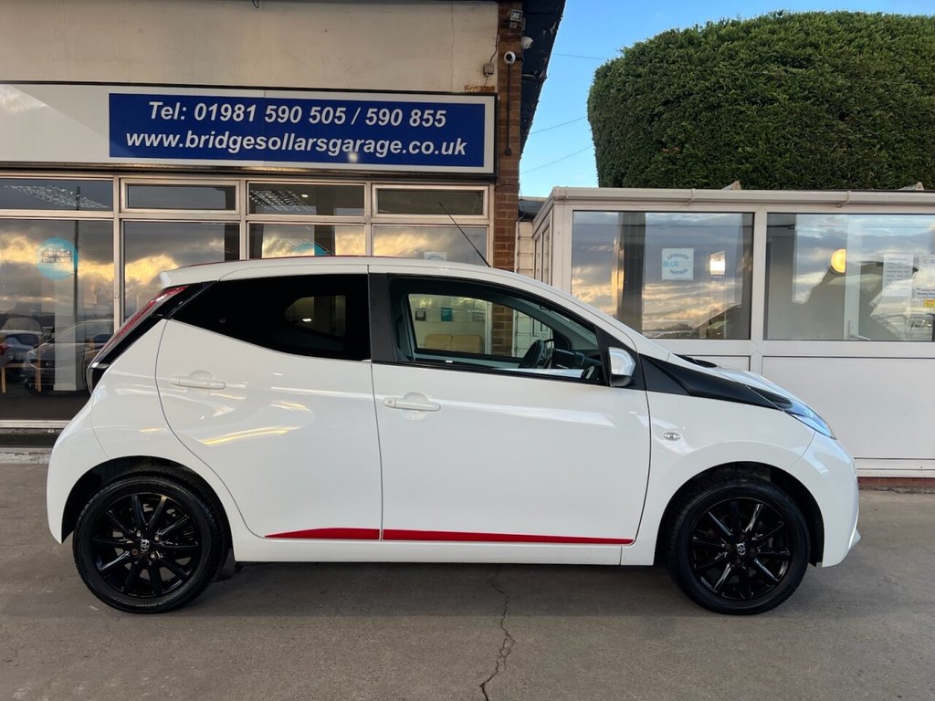 Used Toyota AYGO 2018 for sale - 76784228: Photo 13