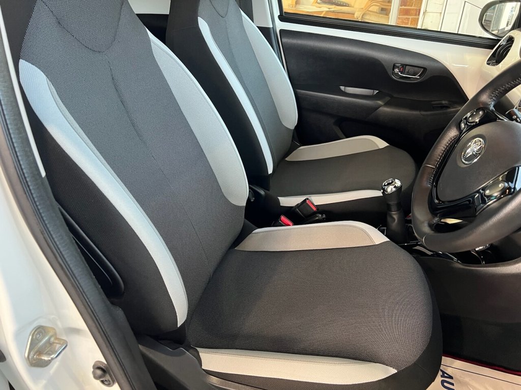 Used Toyota AYGO 2018 for sale - 76784228: Photo 16