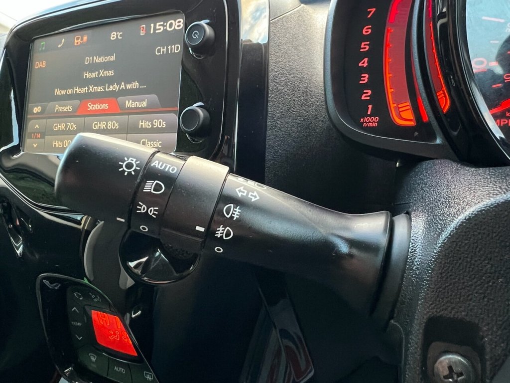 Used Toyota AYGO 2018 for sale - 76784228: Photo 26