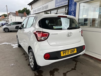 Used Hyundai i10 2017 for sale - 78985778: Photo