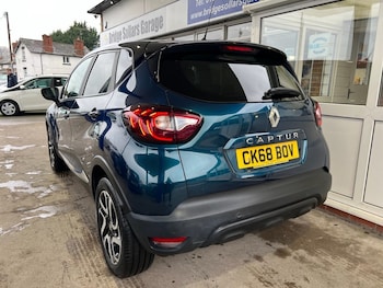 Used Renault Captur 2018 for sale - 77369628: Photo