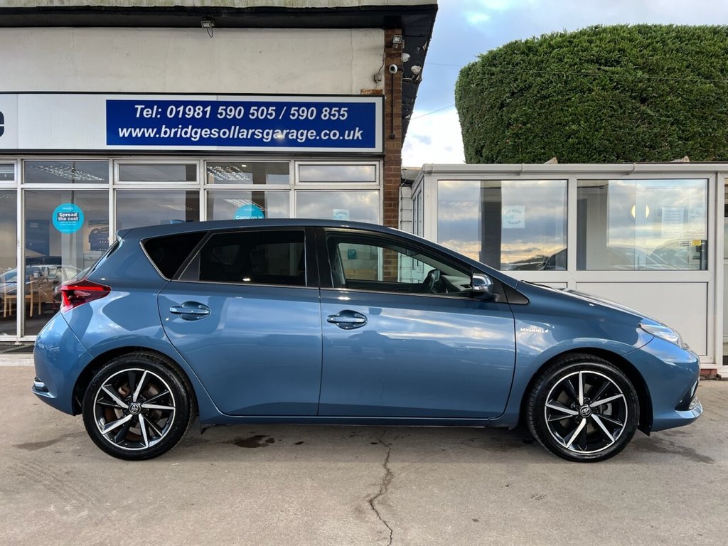 Used Toyota Auris 2017 for sale - 77451826: Photo 2