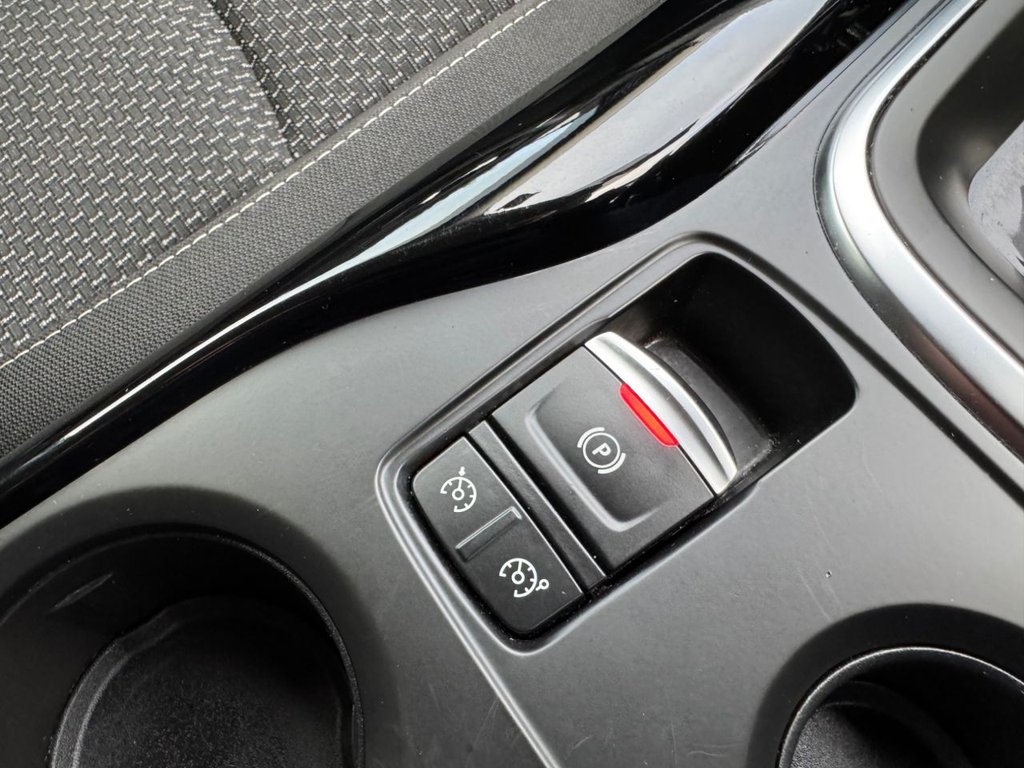 Used Renault Kadjar 2017 for sale - 76434468: Photo 43