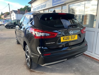 Used Nissan Qashqai 2018 for sale - 76162654: Photo