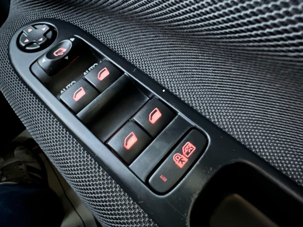 Used Citroen C3 Picasso 2017 for sale - 76698363: Photo 20