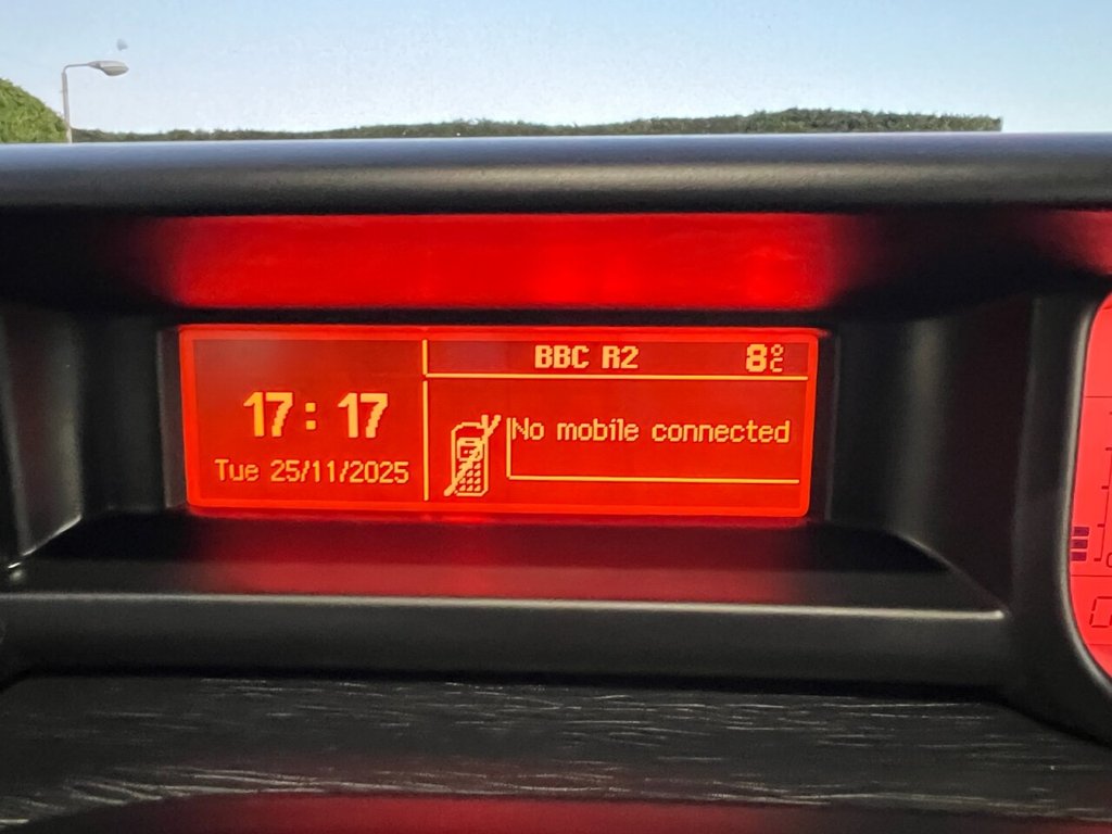 Used Citroen C3 Picasso 2017 for sale - 76698363: Photo 35