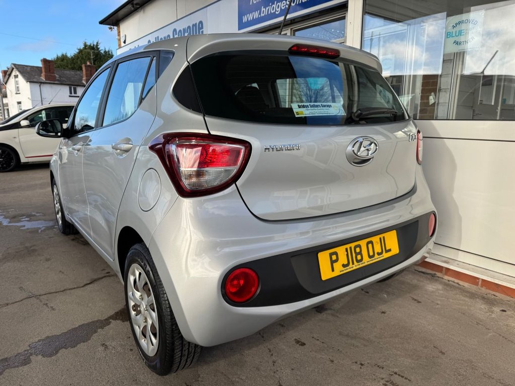 Used Hyundai i10 2018 for sale - 77227492: Photo 3