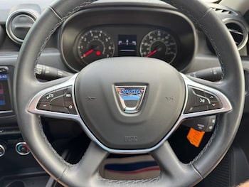 Used Dacia Duster 2019 for sale - 75606987: Photo