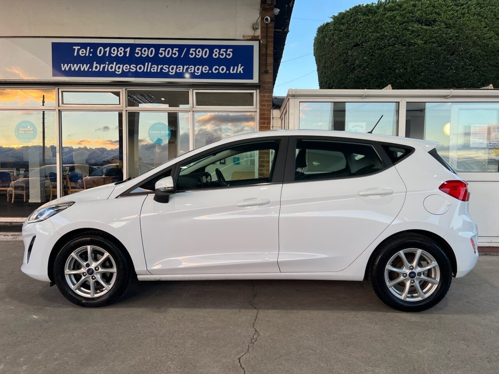 Used Ford Fiesta 2017 for sale - 76820243: Photo 2